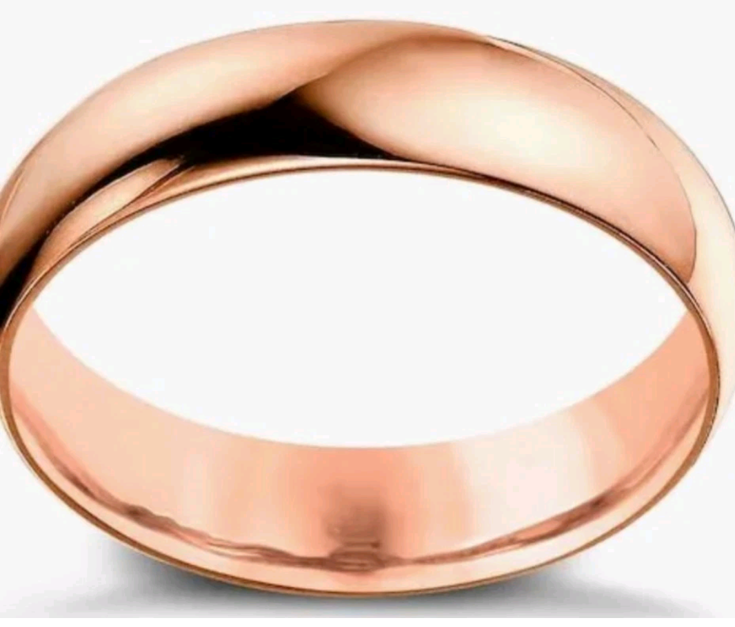 Gold & Rose Gold Electroplating Solutions. Various sizes available. Simple process using a low voltage transformer.Suitable for bath electroplating like all my electroplating solutions.
3-5v generally is the rule for quick, safe for the electroplating